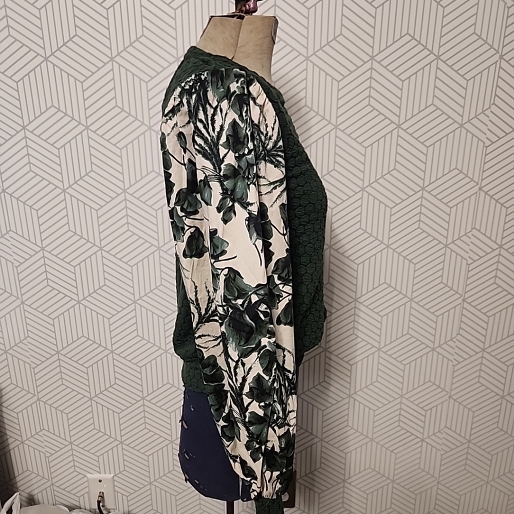 Porridge by Anthropologie Textured Sweatshirt Green Floral Women's Size Small - Picture 4 of 10